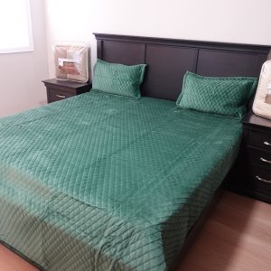 Infii Quilted Bedspread with 2 Pillowcases - Luxurious Comfort for Greater Toronto Area Homes #QB1112