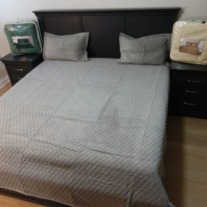 Infii Quilted Bedspread with 2 Pillowcases - Luxurious Comfort for Greater Toronto Area Homes #QB1114