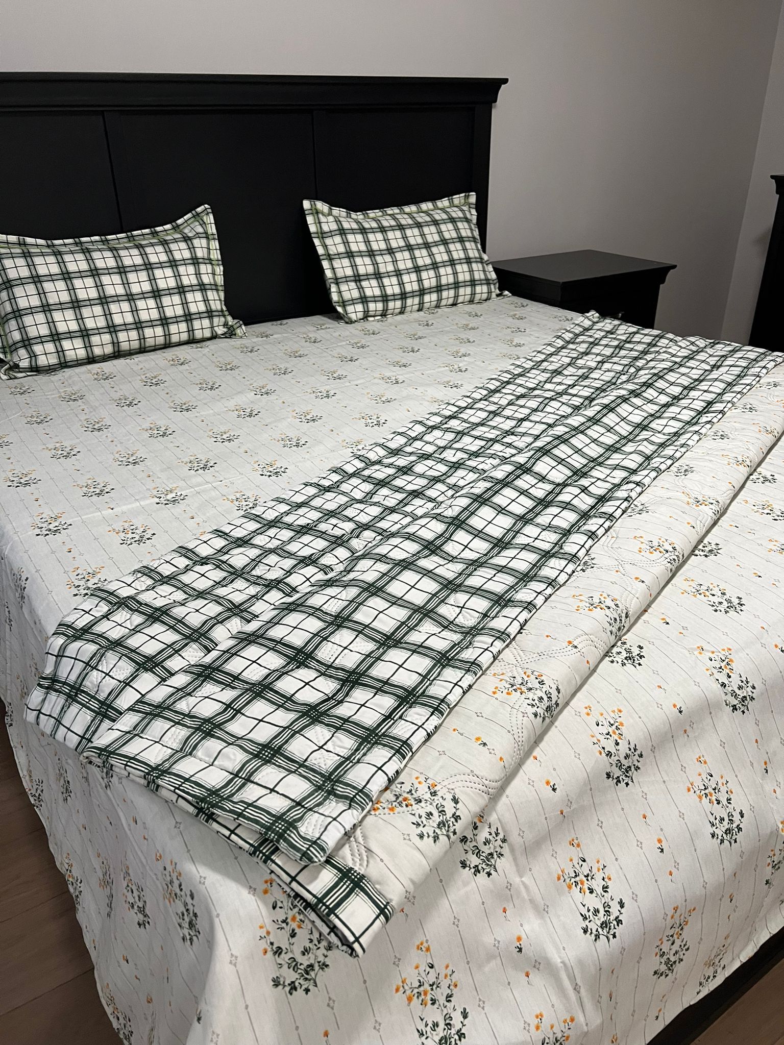 Infii Brida double bed duvet + king size bedsheet set #AQ1008