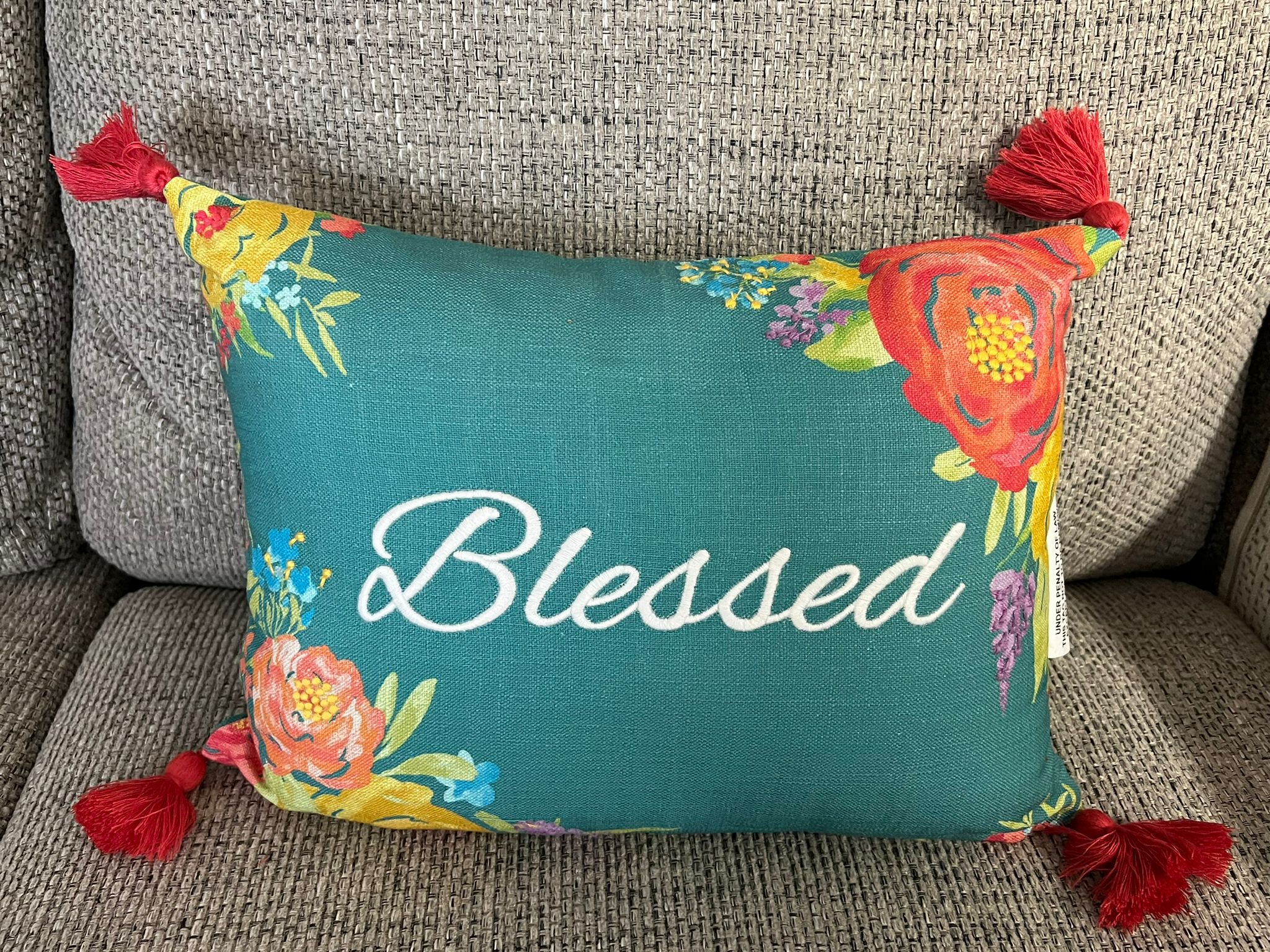 Infii Teal Bluish Floral Cushion - Elegant Decor for Greater Toronto Area Homes #RC1003