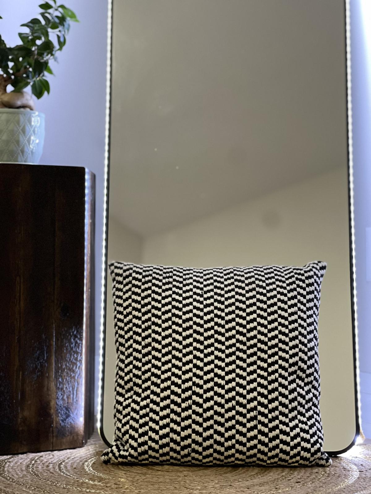 Infii Designed Cushion - Stylish Decor for Greater Toronto Area Homes #RC1017