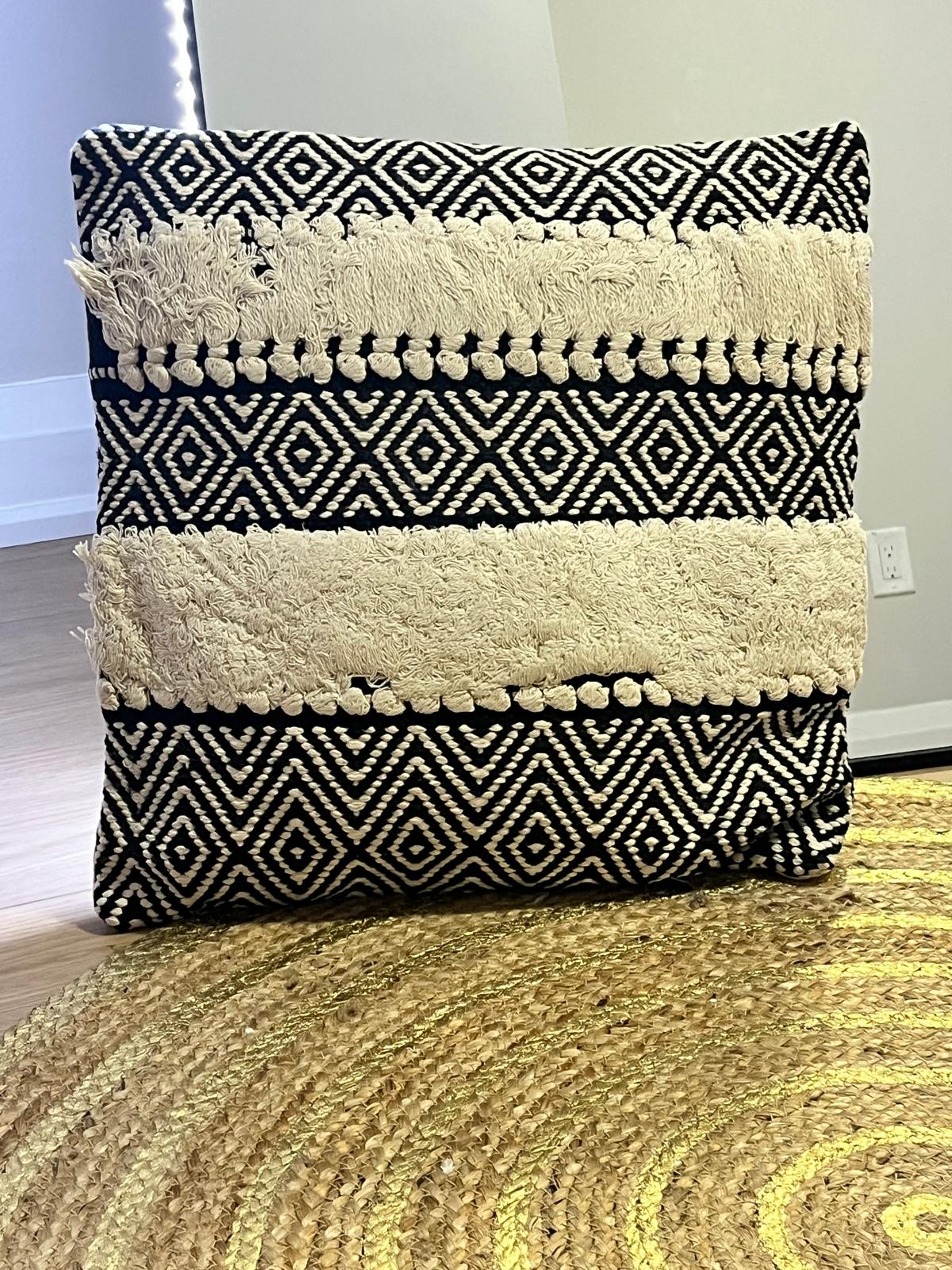 Infii Embroidered Cushion - Stylish Decor for Greater Toronto Area Homes #RC1005